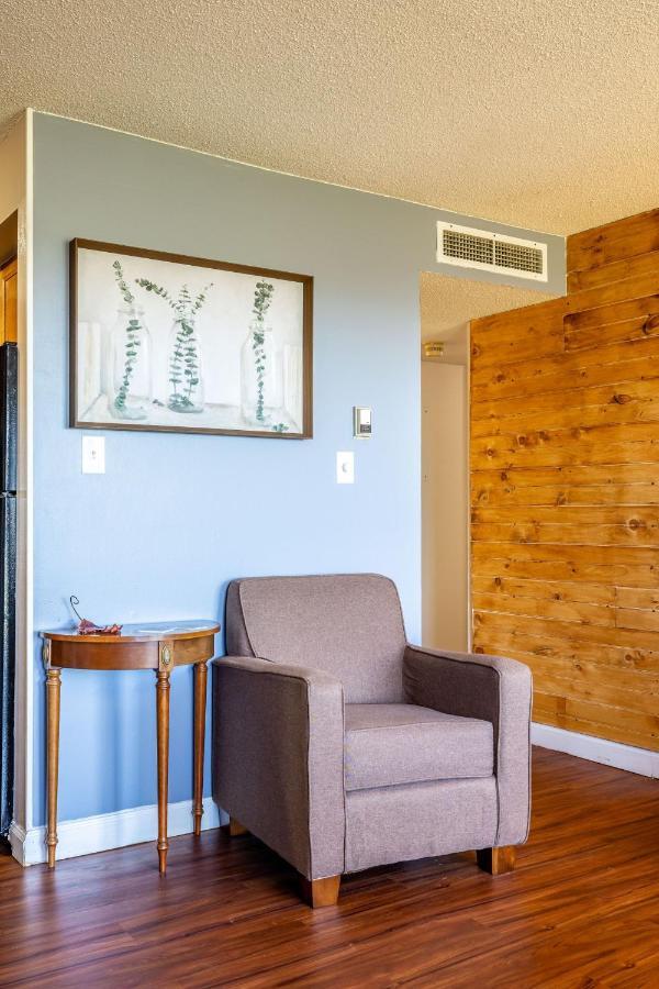 Wow Views!!-Mountain Escape-Outdoor Pool-Close To Downtown-Wifi-Cable-Private Balcony Gatlinburg Exterior foto